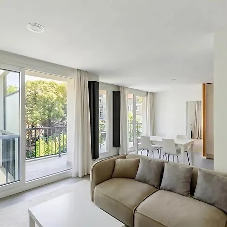 Trocadero - Elegant 2br - Terrace Апартаменты *