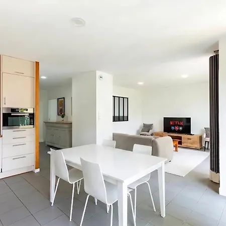 Trocadero - Elegant 2br - Terrace Апартаменты *