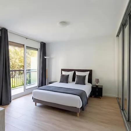 Trocadero - Elegant 2br - Terrace Διαμέρισμα