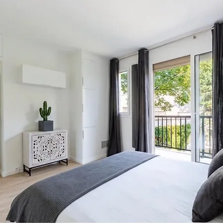Trocadero - Elegant 2br - Terrace * Париж