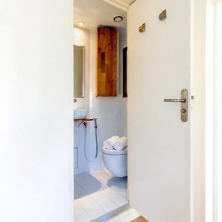 Trocadero - Elegant 2br - Terrace