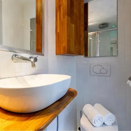 Апартаменты Trocadero - Elegant 2br - Terrace Париж